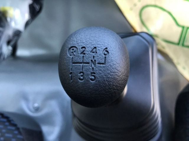 日野 デュトロ 小型 平ボディ（クレーン付） 2WG-XZU713M(113225) 11枚目