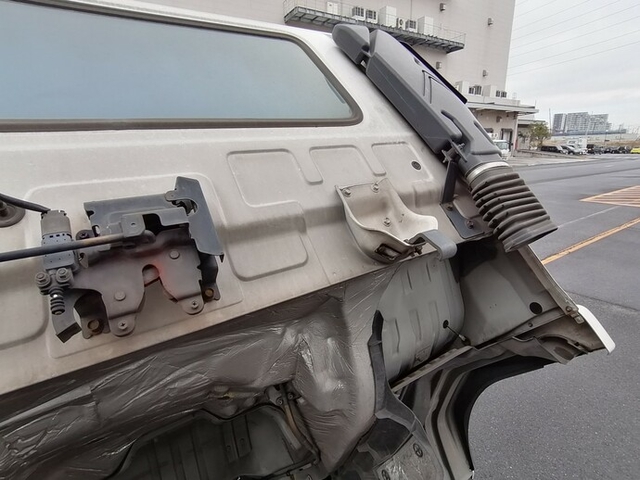 UDトラックス（日産） コンドル 中型 冷蔵冷凍バン PB-MK36A(5519) 69枚目