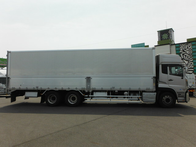 Nissan UD quon Large Wing body 2PG-CD5CA(31550) 9枚目