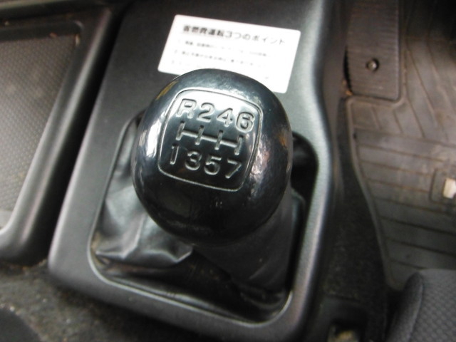 日野 プロフィア 大型 ウィング LKG-FW1EXBG(2140) 19枚目