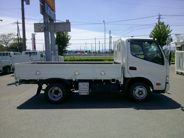 日野 デュトロ 小型 平ボディ 2KG-XZC605M(105907) 4枚目