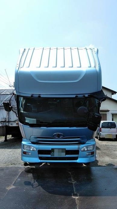 UDトラックス（日産） クオン 大型 トラクタ ADG-GW4XLG(3568) 27枚目