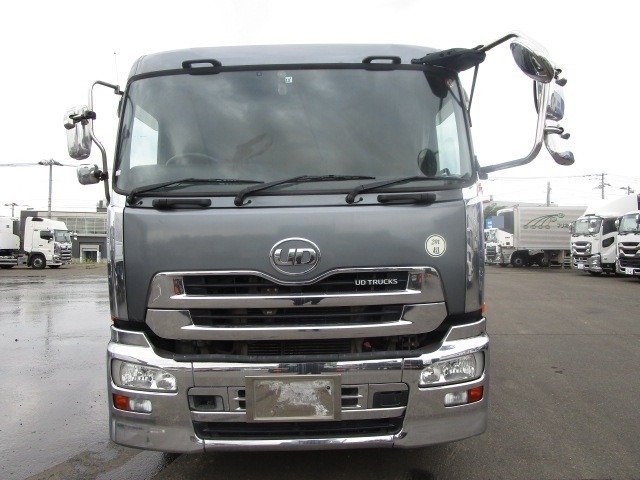 UDトラックス（日産） クオン 大型 深ダンプ（土砂禁） QKG-CW5YL(37012) 2枚目