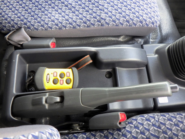 いすゞ エルフ 小型 バン 2RG-NPR88AN(110064) 48枚目