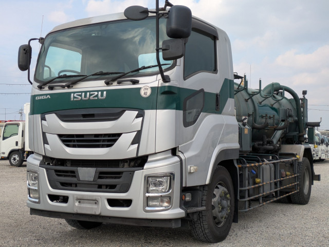 いすゞ ギガ 大型 バキュームカー/糞尿車 2KG-CVR60C(105750) 1枚目