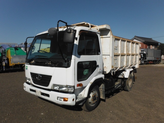UDトラックス（日産） コンドル 中型 土砂ダンプ PB-MK36A(2259) 1枚目