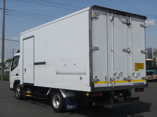 三菱ふそう キャンター 小型 冷蔵冷凍バン TPG-FEB50(9695) 44枚目