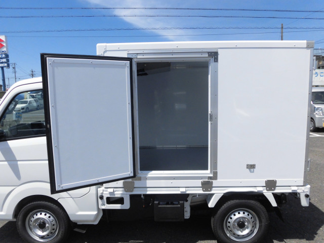 三菱ふそう 軽 冷蔵冷凍バン 3BD-DS16T(67781) 9枚目
