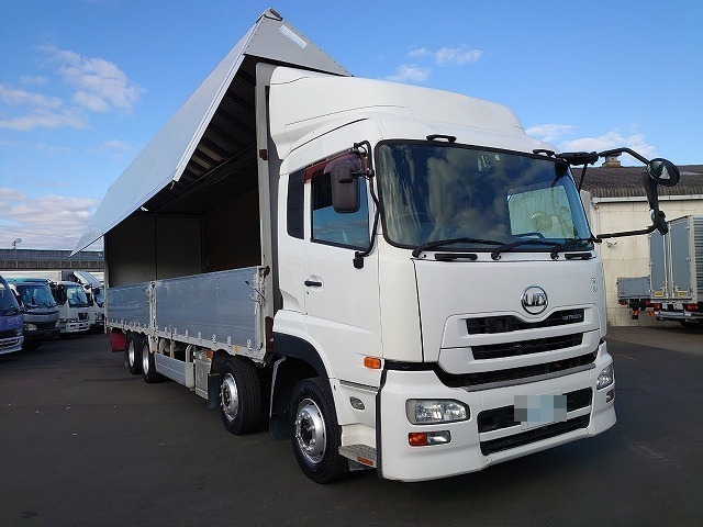 UDトラックス（日産） クオン 大型 ウィング LKG-CG5ZA(8945) 7枚目