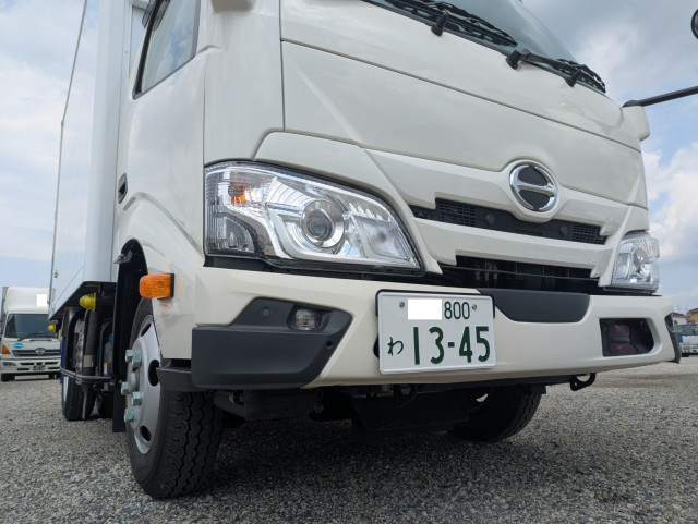 日野 デュトロ 小型 冷蔵冷凍バン 2WG-XZU606N(108649) 5枚目