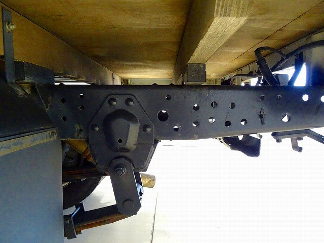 いすゞ エルフ 小型 平ボディ 2RG-NKS88A(109699) 33枚目