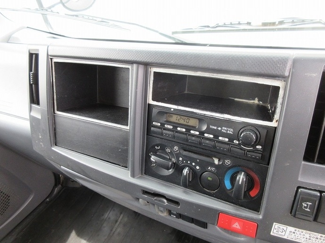 いすゞ エルフ 小型 バン TKG-NLR85AN(6708) 29枚目