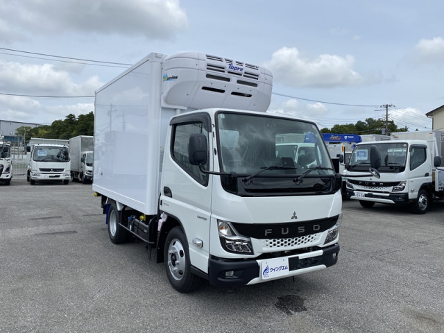 三菱ふそう キャンター 小型 冷蔵冷凍バン 2RG-FBAV0(111076) 3枚目