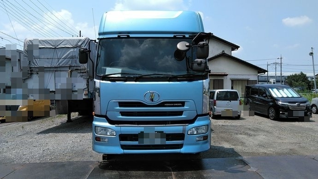 UDトラックス（日産） クオン 大型 トラクタ ADG-GW4XLG(3568) 2枚目