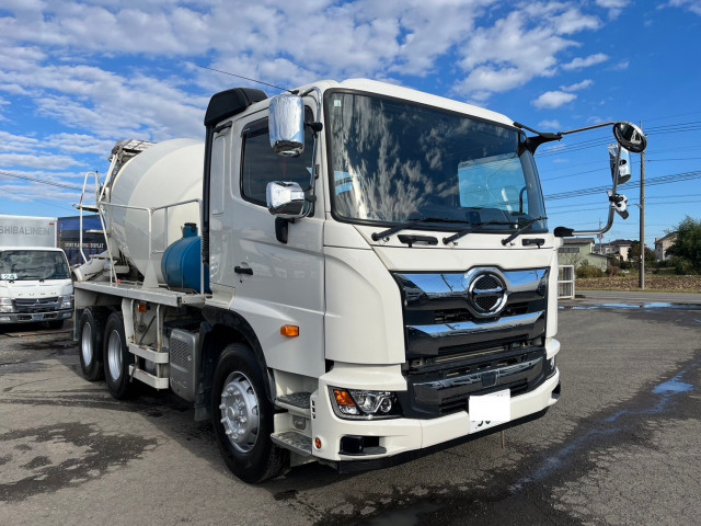 日野 プロフィア 大型 ミキサー車 2DG-FS1AGA(86993) 3枚目