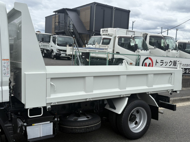 三菱ふそう キャンター 小型 土砂ダンプ 2RG-FBA60(106265) 7枚目