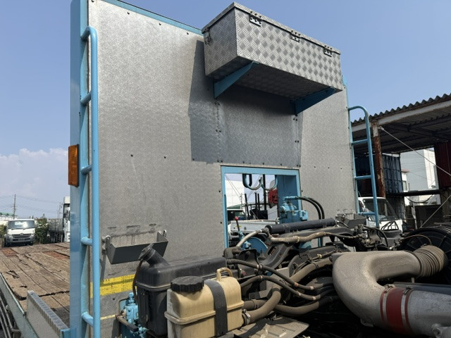 UDトラックス（日産） クオン 大型 Translation missing: ja.item.body_keijou_enum.body_keijou_carrier_other QKG-CG5ZA(110783) 22枚目