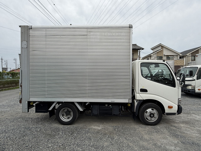 トヨタ ダイナ 小型 バン TPG-XZU605(110777) 4枚目