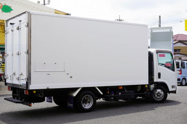 いすゞ エルフ 小型 冷蔵冷凍バン 2RG-NPR88AN(109684) 8枚目