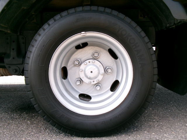 トヨタ トヨエース 小型 バン TKG-XZC645(110295) 32枚目