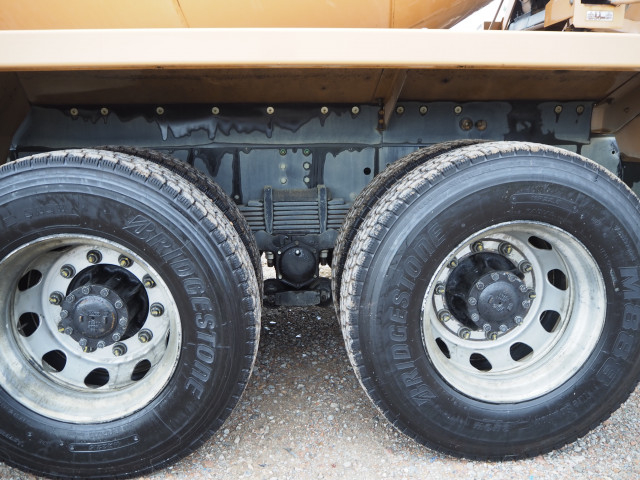 日野 プロフィア 大型 ミキサー車 QPG-FS1AKDA(110552) 26枚目