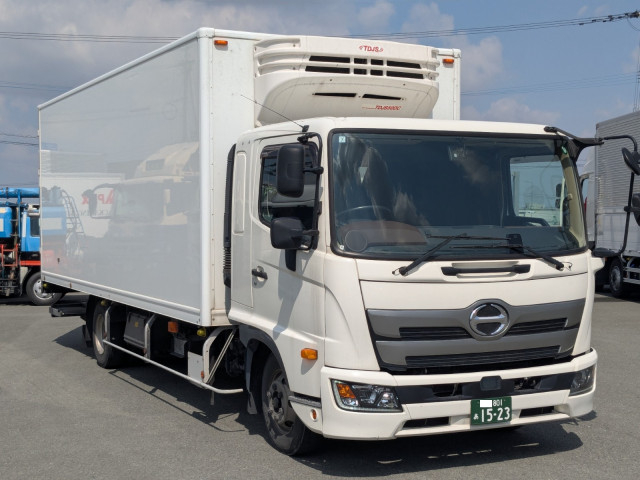日野 レンジャー 中型 冷蔵冷凍バン 2KG-FD2ABG(106144) 2枚目