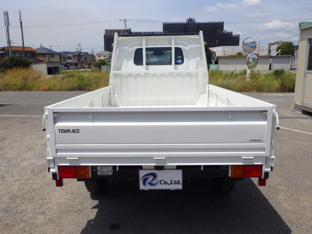 トヨタ タウンエース 小型 平ボディ 5BF-S403U(110667) 5枚目