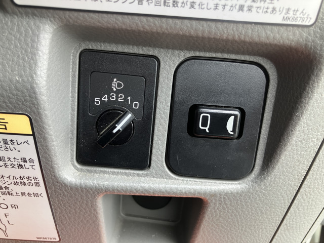 三菱ふそう キャンター 小型 バン 2RG-FEAV0(111657) 33枚目