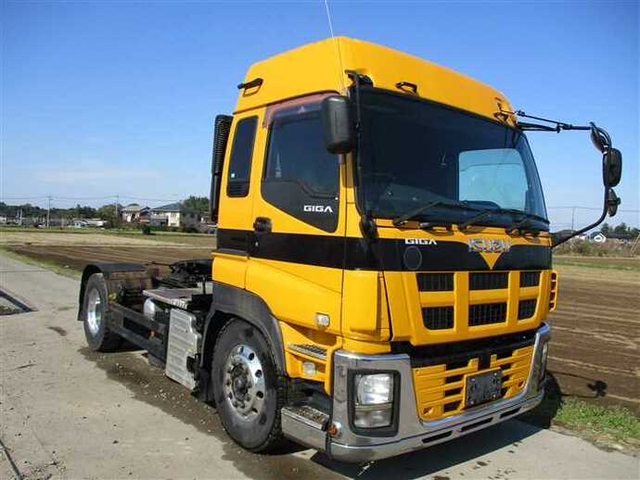 いすゞ ギガ 大型 トラクタ LKG-EXD52AG(37768) 2枚目