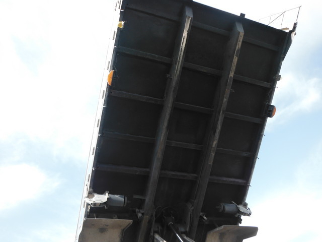 日野 プロフィア 大型 土砂ダンプ ADG-FR1EPYA(1238) 9枚目