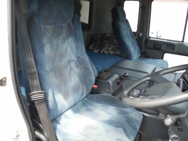 UDトラックス（日産） ビッグサム 大型 ウィング KL-CG48ZWV(1004) 19枚目