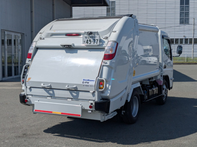 三菱ふそう キャンター 小型 塵芥車（プレス式） 2RG-FEAV0(108609) 7枚目