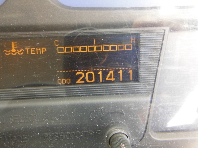 UDトラックス（日産） クオン 大型 キャブ付きシャーシ LDG-CD5YL(2733) 26枚目
