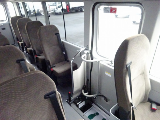 トヨタ コースター 小型 バス 2WG-GDB110(108246) 15枚目