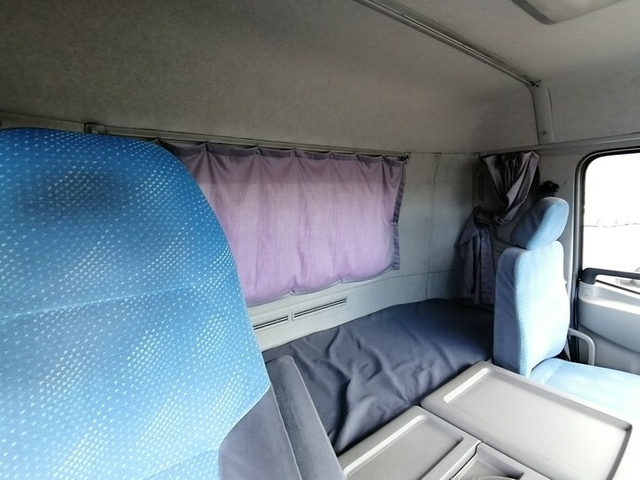 UDトラックス（日産） クオン 大型 トラクタ AKG-GK4XAB(5650) 28枚目