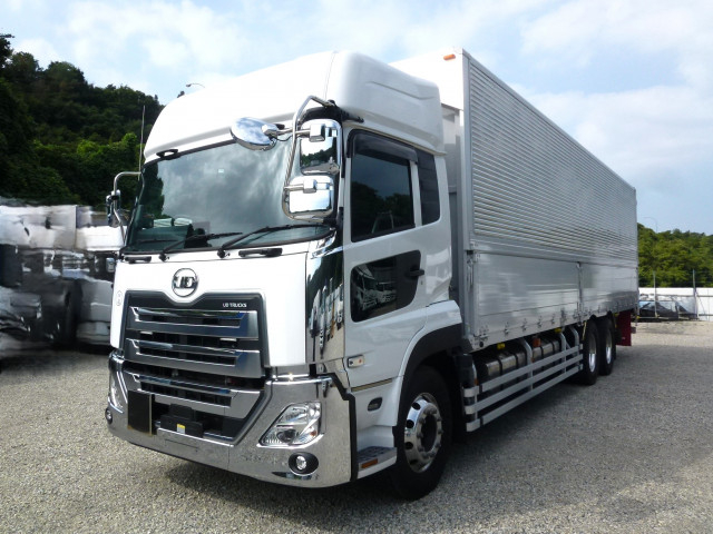 UDトラックス（日産） クオン 大型 ウィング 2RG-CD5FA(112318) 1枚目