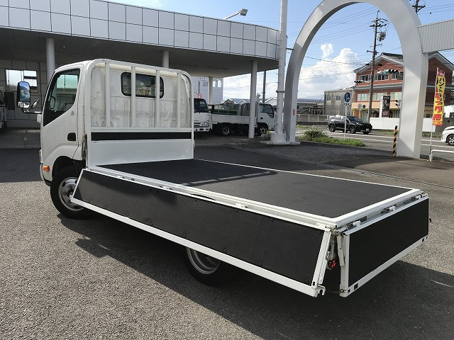 トヨタ ダイナ 小型 平ボディ 2RG-XZC605(111789) 11枚目
