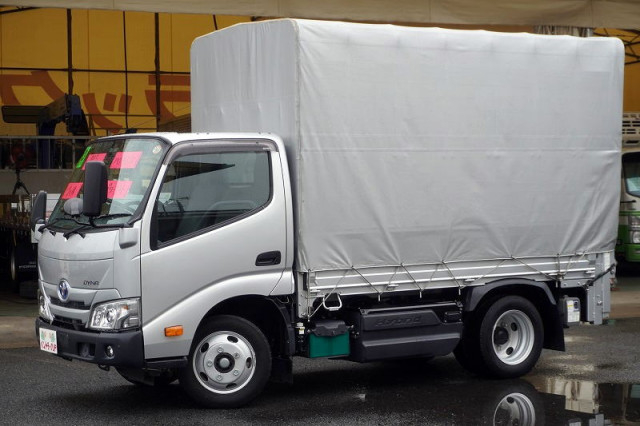 トヨタ ダイナ 小型 平ボディ 2SG-XKU605(113349) 1枚目