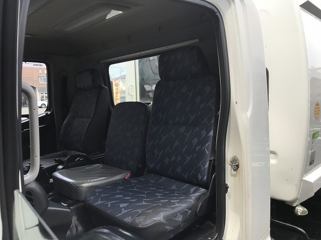 日野 レンジャー 中型 塵芥車（プレス式） TKG-GC7JEAA(109361) 24枚目