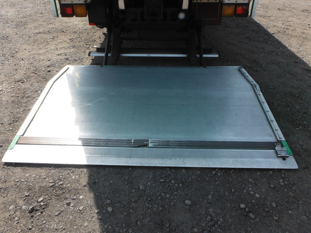 Isuzu forward Middle Freezer box_body PB-FRR35L3(2620) 12枚目