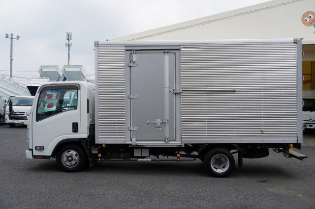 いすゞ エルフ 小型 バン TRG-NLR85AN(109690) 3枚目