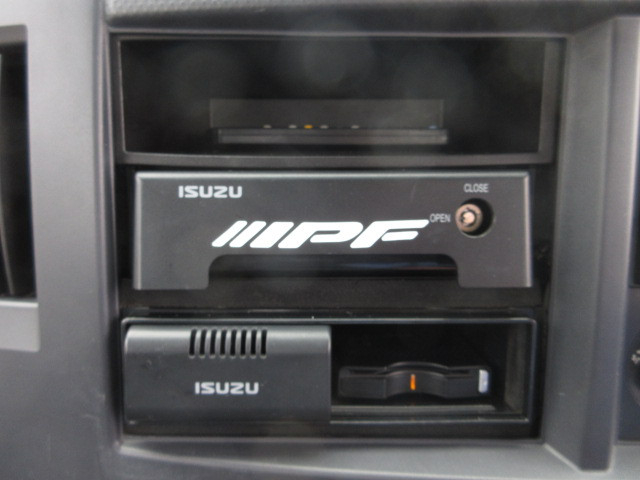 いすゞ エルフ 小型 平ボディ BKG-NHR85A(109084) 18枚目