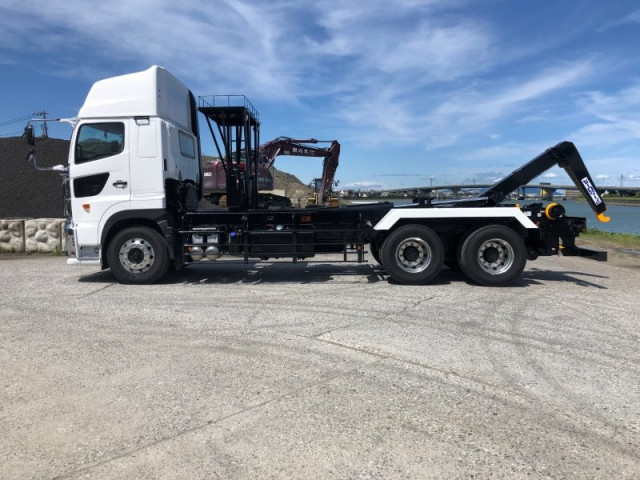 日野 プロフィア 大型 コンテナ専用車 2DG-FS1AJE(107824) 8枚目