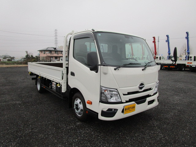 日野 デュトロ 小型 平ボディ 2WG-XZU713M(112383) 2枚目