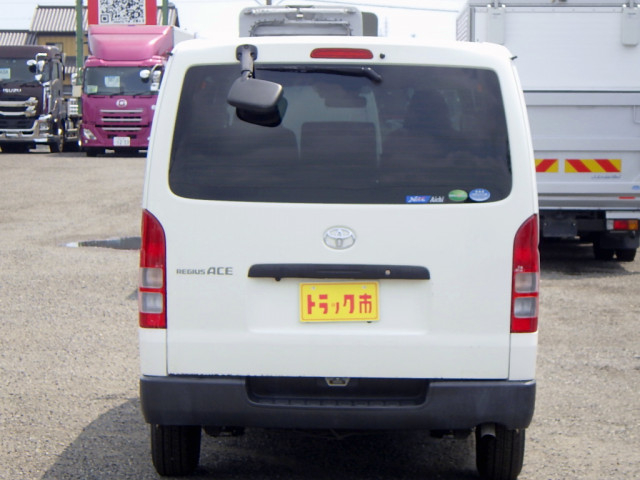 トヨタ レジアスエース 小型 バン CBF-TRH200V(110089) 6枚目