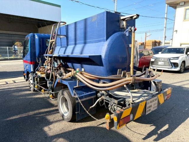 Hino dutro Small Tank truck TKG-XZU702M(97781) 4枚目