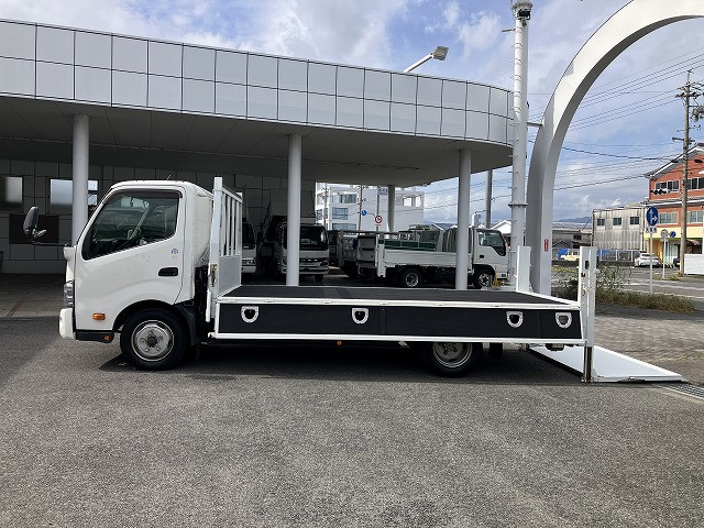 日野 デュトロ 小型 平ボディ SKG-XZU710M(113991) 11枚目