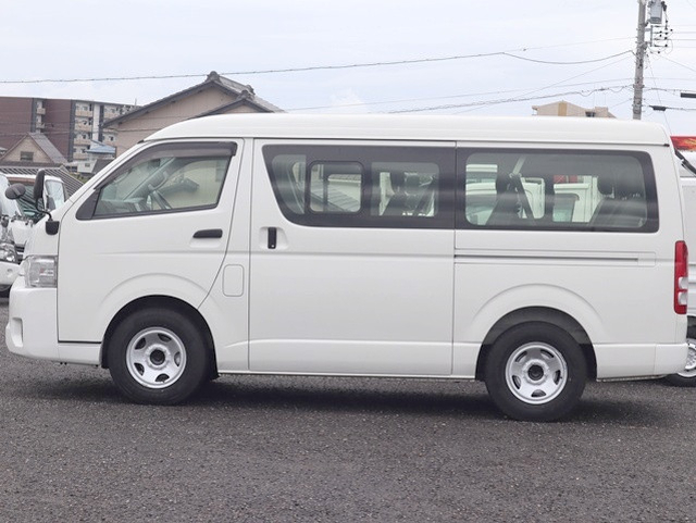 トヨタ ハイエース 小型 バン CBA-TRH214W(109968) 9枚目
