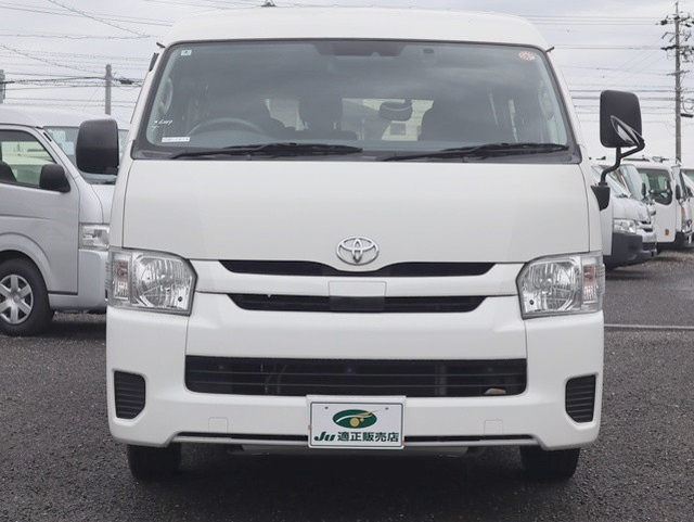 トヨタ ハイエース 小型 バン CBA-TRH214W(109968) 3枚目