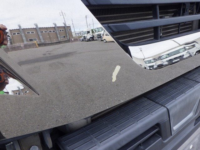 いすゞ - 大型 トラクタ 2KG-EXD52CD(107156) 18枚目